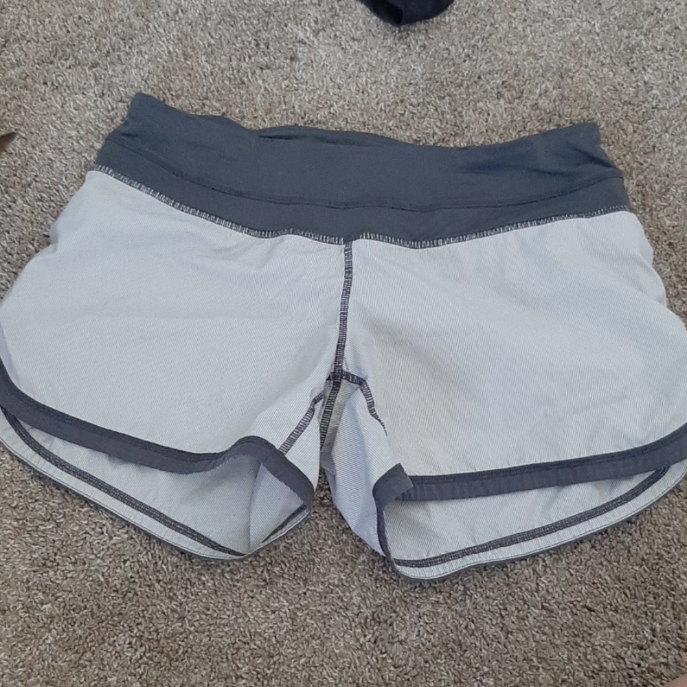 lululemon shorts 4
